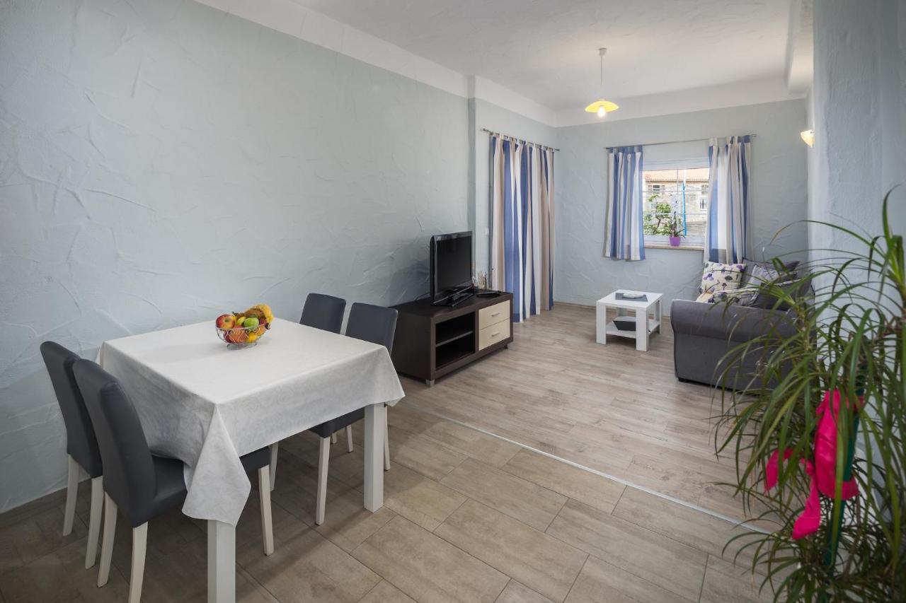 Appartement Mario à Poreč Extérieur photo