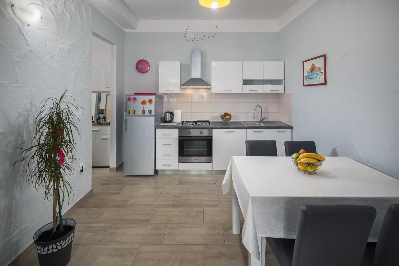 Appartement Mario à Poreč Extérieur photo